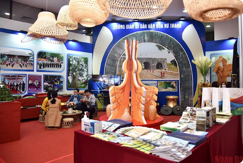 Exhibition - Triển lãm 2